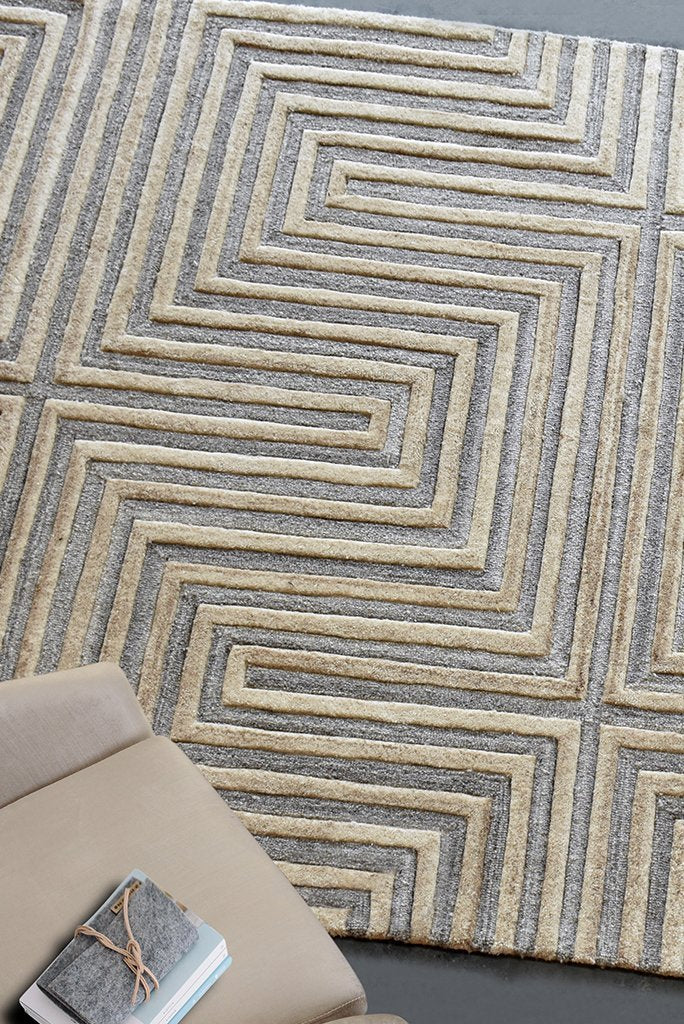 Labyrinth Hand-Tufted Wool Rug