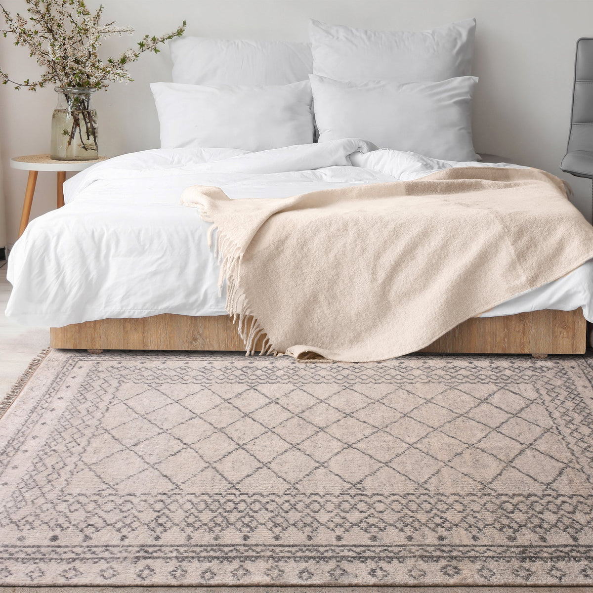 Chalk Hand-Knotted Wool Rug