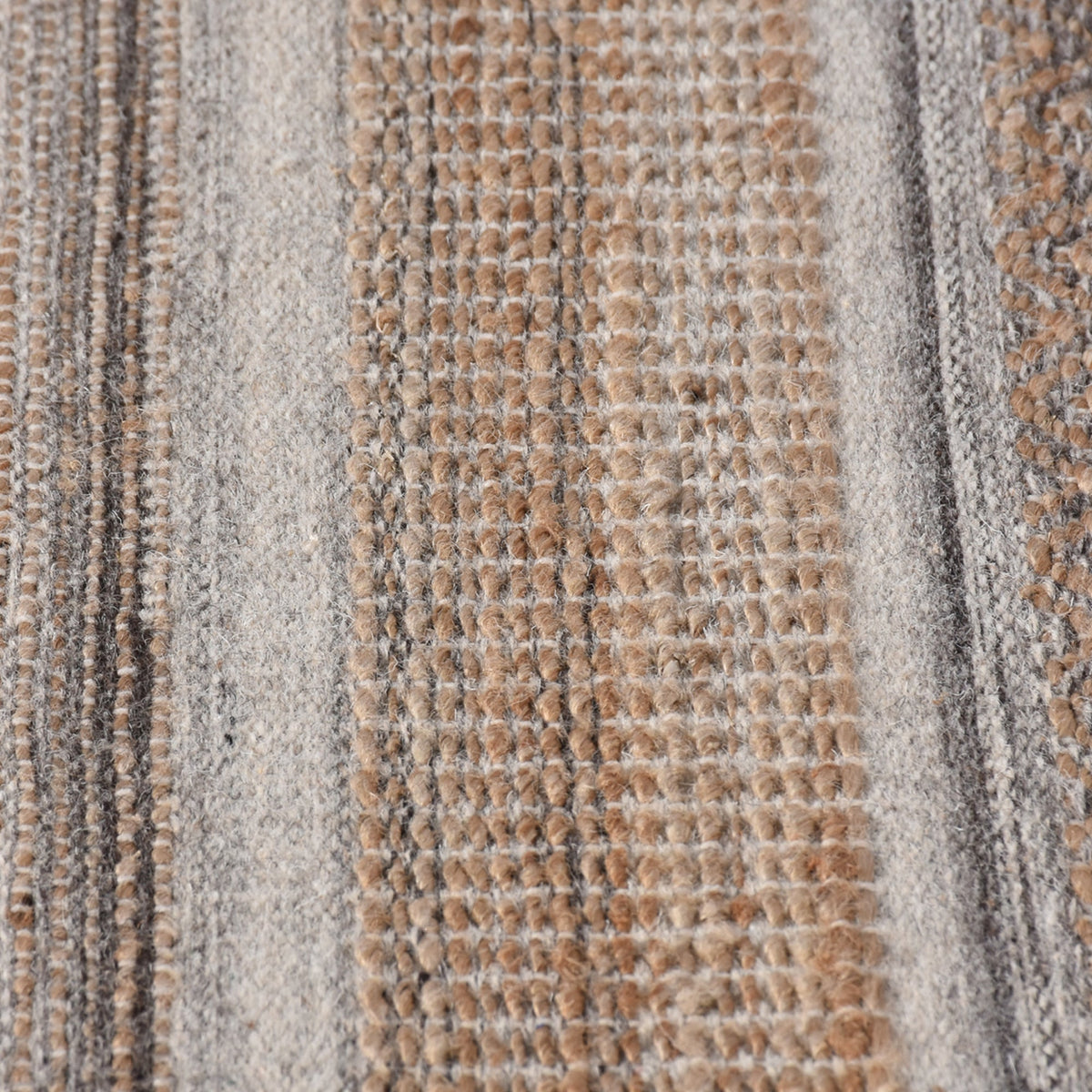 Deckchair Handwoven Jute & Wool Rug