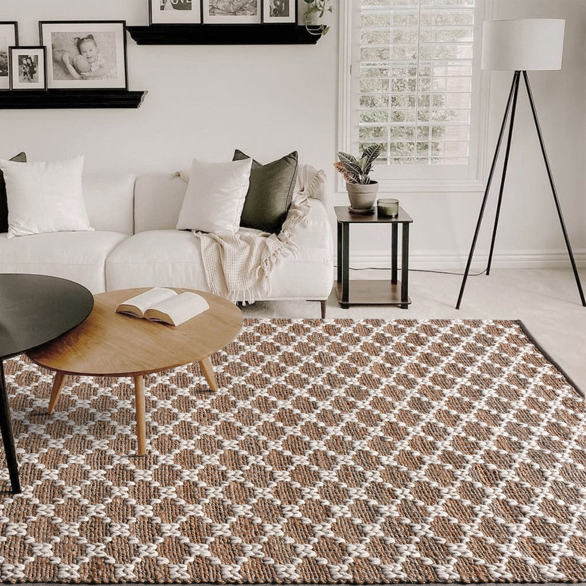 Lattice handwoven jute and wool rug with tan and ivory trellis pattern, in a dining room