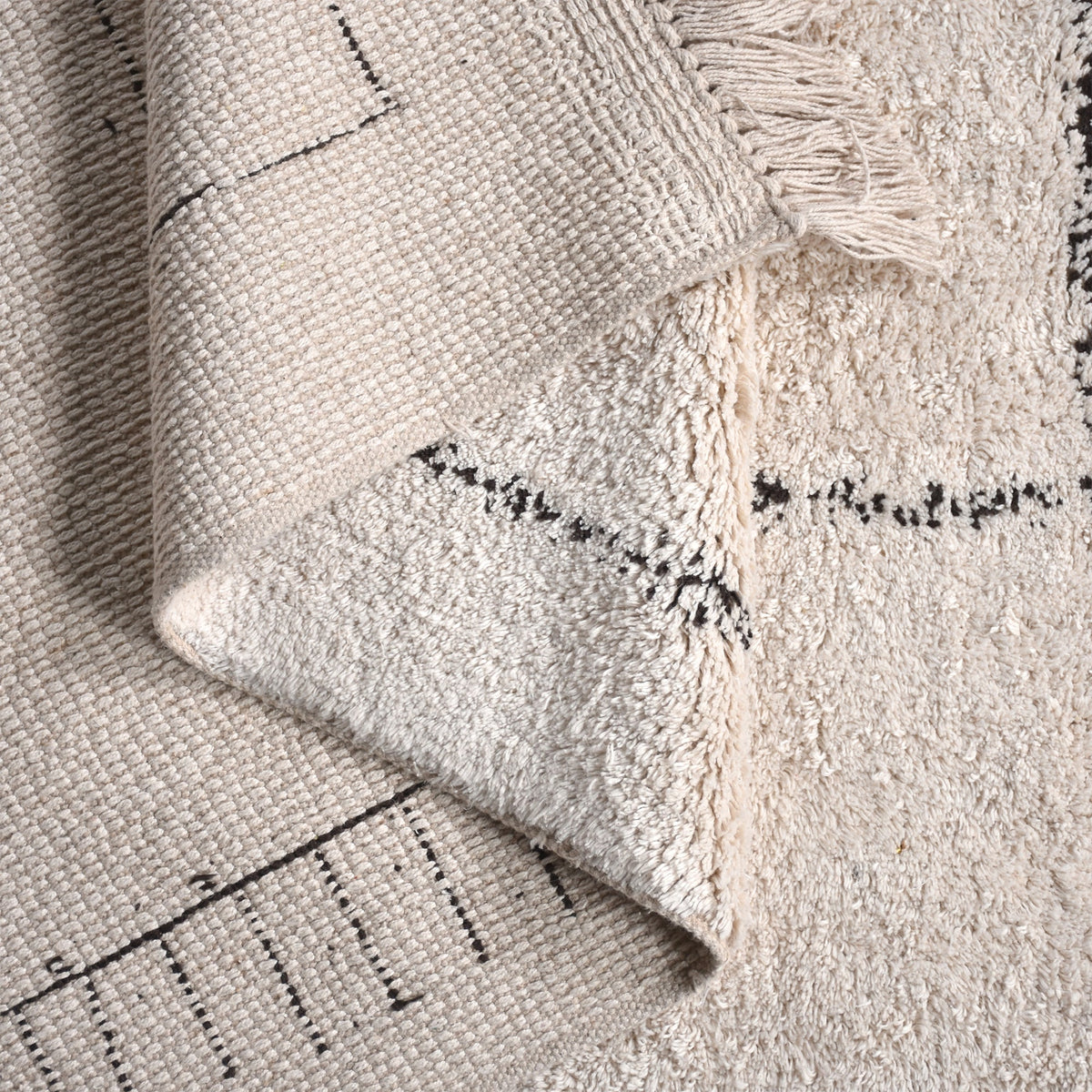 Sketch Tufted Cotton Rug